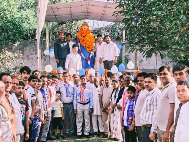 डॉ. अम्बेडकर जयंती पर गाज़ियाबाद के अम्बेडकर पार्क में श्रद्धा से किया गया माल्यार्पण समारोह