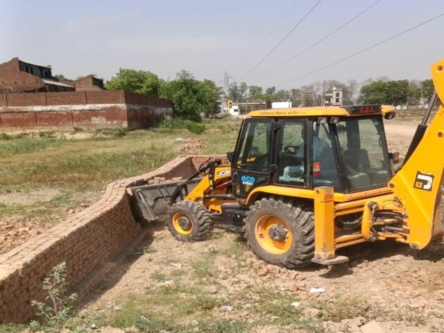 मोदीनगर में 47 हजार वर्गमीटर की अवैध कॉलोनियों पर जीडीए का बुलडोजर