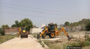 मोदीनगर क्षेत्र में अवैध कालोनी पर प्राधिकरण ने की ध्वस्तीकरण व सीलिंग की कार्यवाही‘‘