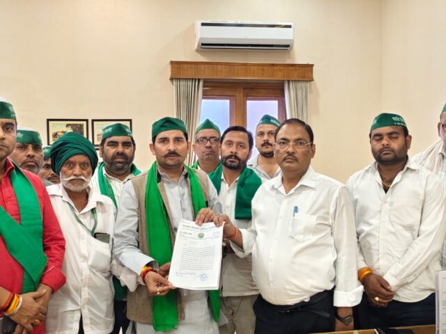 भारतीय किसान यूनियन महाशक्ति के गाज़ियाबाद के भोजपुर के किसानों की समस्या का समाधान न होने का मेरठ जिलाधिकारी को ज्ञापन सौंपा।
